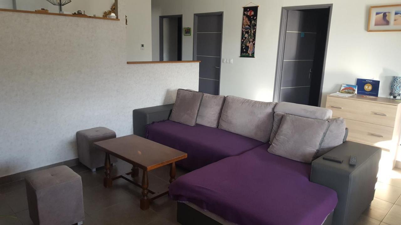 1 Chambre Privative Avec Bureau Et Cuisine Dans Maison 105 M2 Montfaucon Montfaucon  Esterno foto