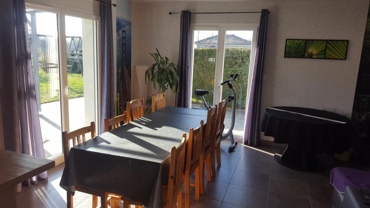 1 Chambre Privative Avec Bureau Et Cuisine Dans Maison 105 M2 Montfaucon Montfaucon  Esterno foto