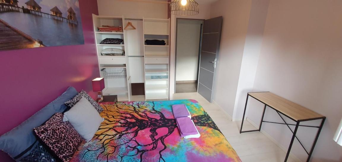 1 Chambre Privative Avec Bureau Et Cuisine Dans Maison 105 M2 Montfaucon Montfaucon  Esterno foto
